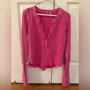 FP ONE DISTRESSED WAFFLE KNIT HENLEY SIZE S